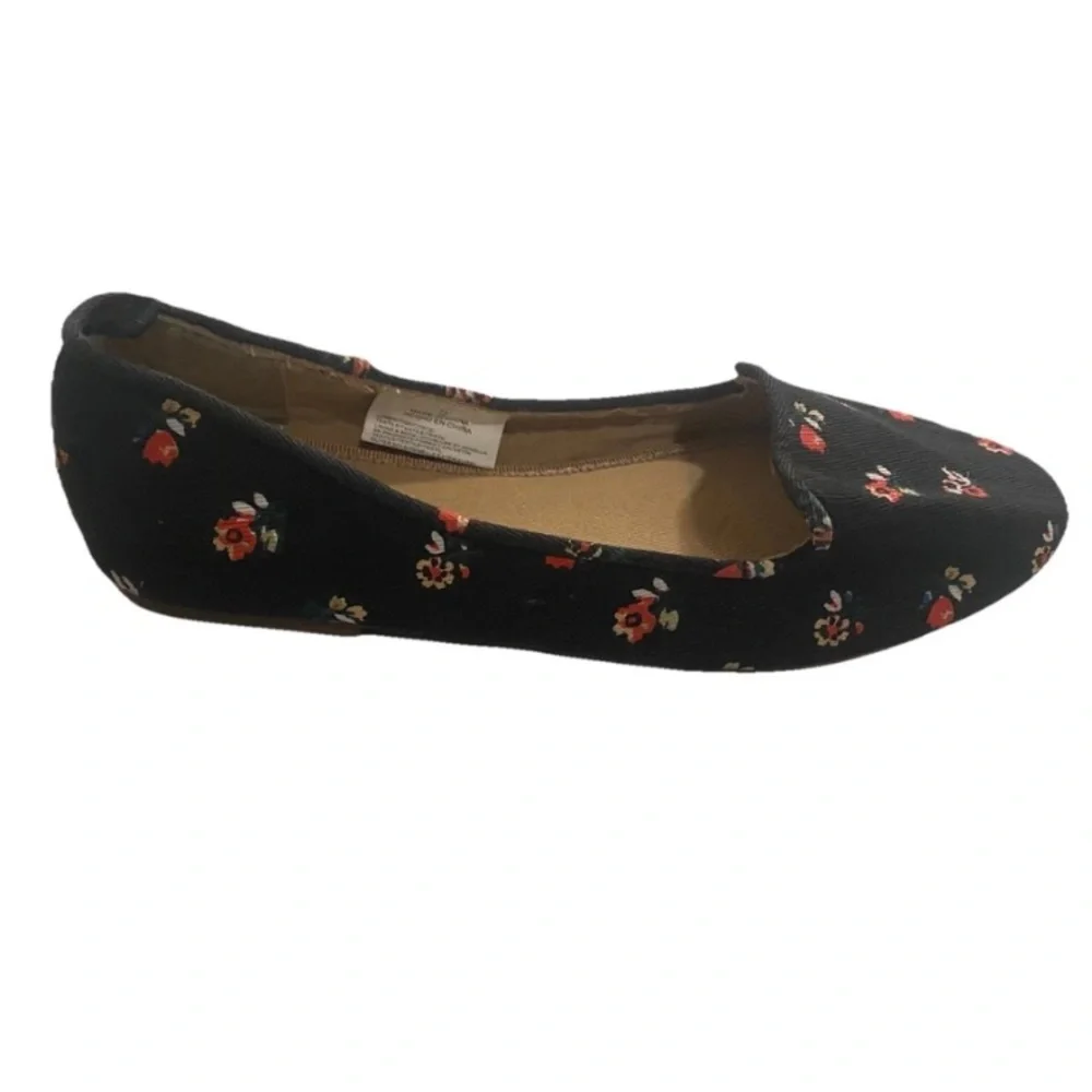 Old Navy Girls Size 13 Brand New Rose Print Kids Black Floral Flats Ballet